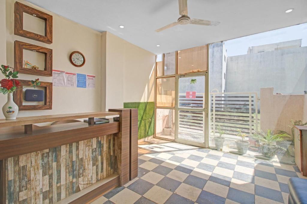 Бхопал: OYO 87057 Hotel Ashiyana Inn