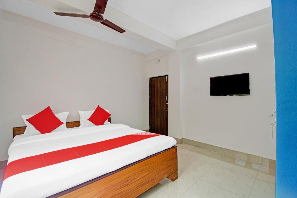 Колката: OYO 87280 Hotel Grand Eden