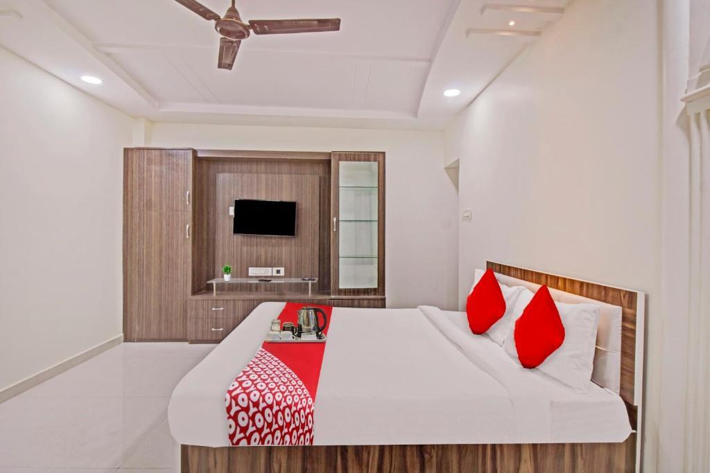Нагпур: OYO Hotel Pritesh Grand