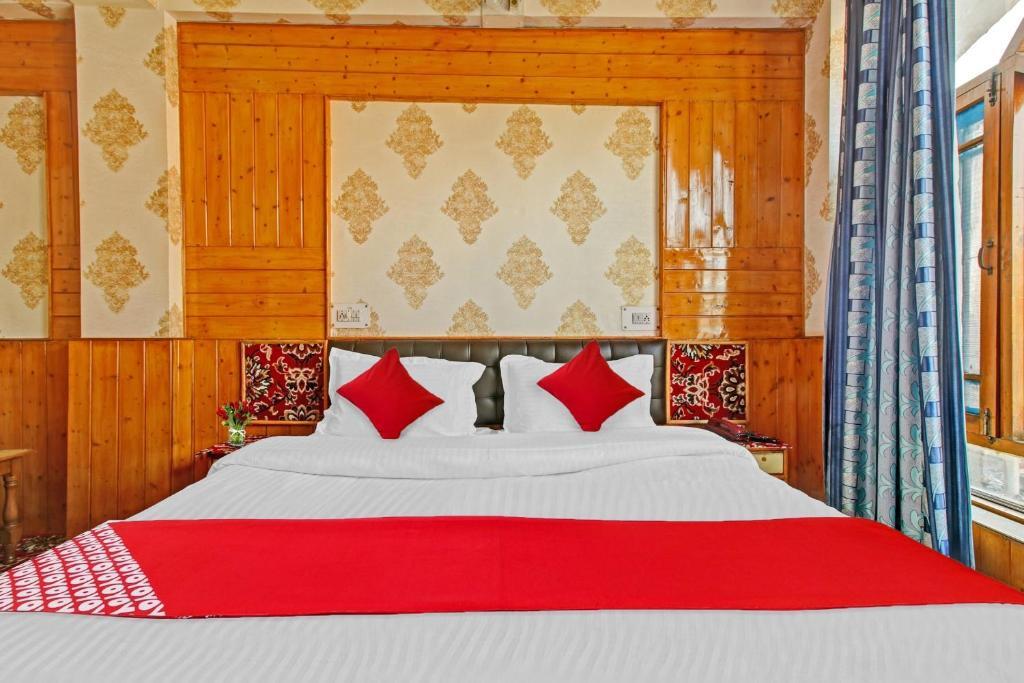 Шринагар: OYO 89626 Hotel Khana Khazana