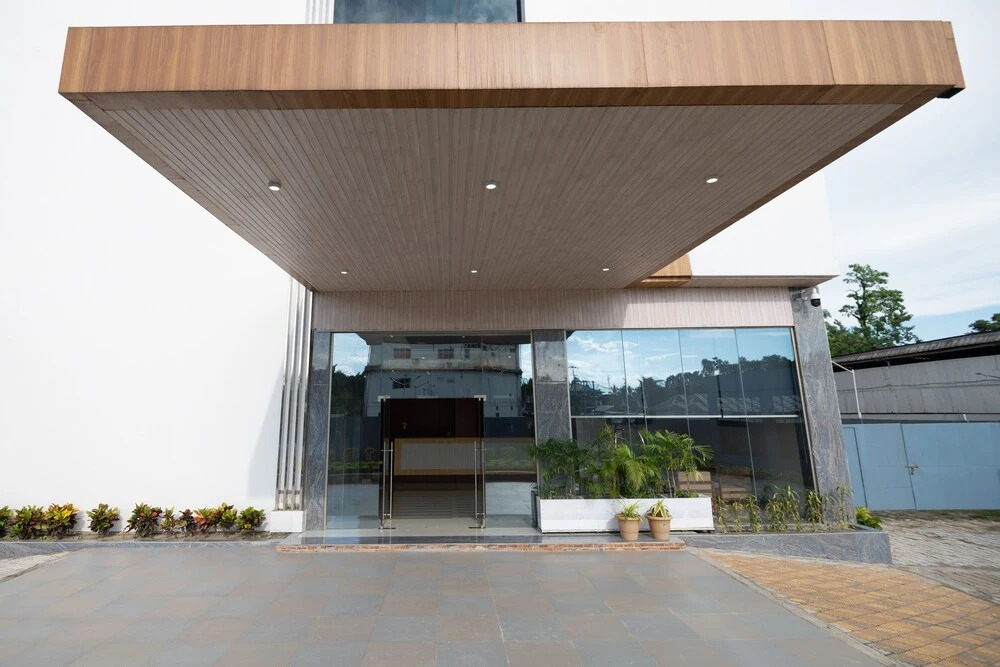 Дибругарх: Pushkara Sarovar Portico Dibrugarh