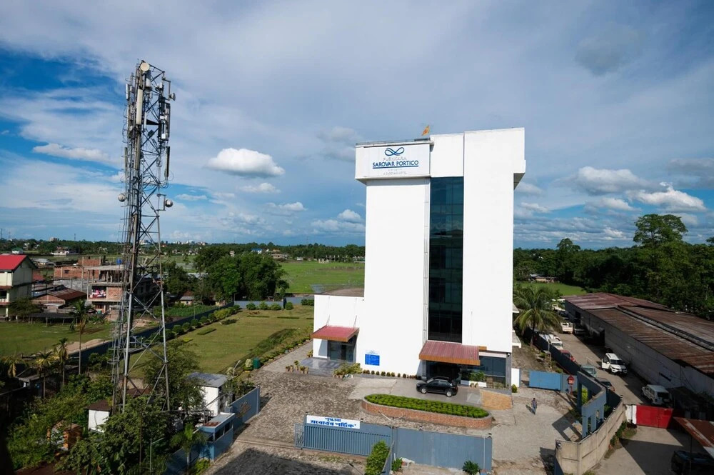 Дибругарх: Pushkara Sarovar Portico Dibrugarh