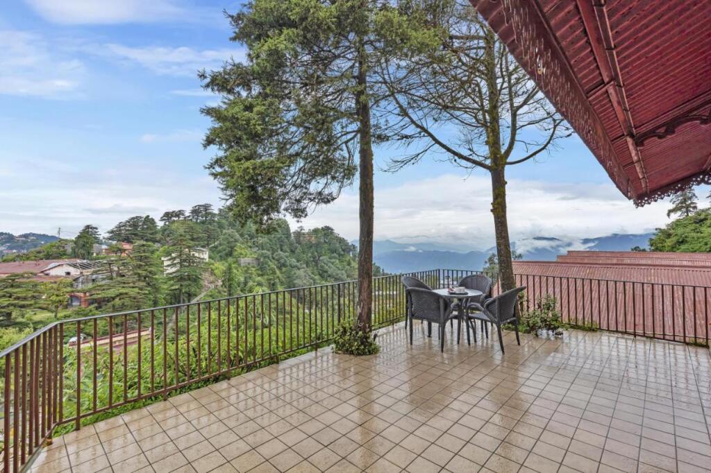 Мумбаи: Club Mahindra Mussoorie