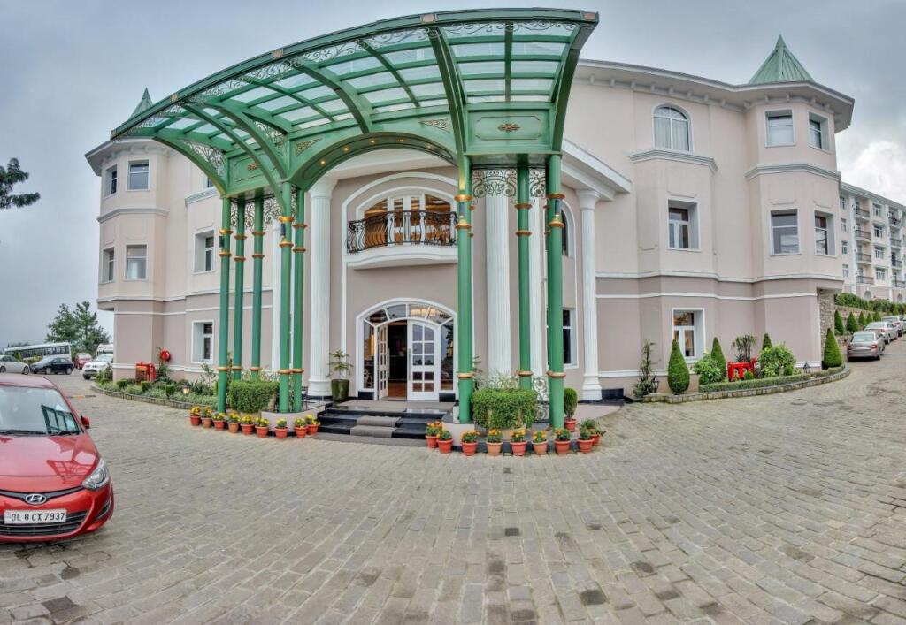 Мумбаи: Club Mahindra Resort - Pristine Peaks Naldehra