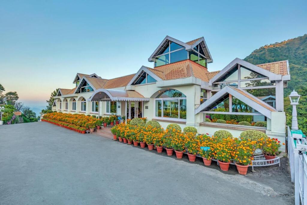 Мумбаи: Club Mahindra Kandaghat