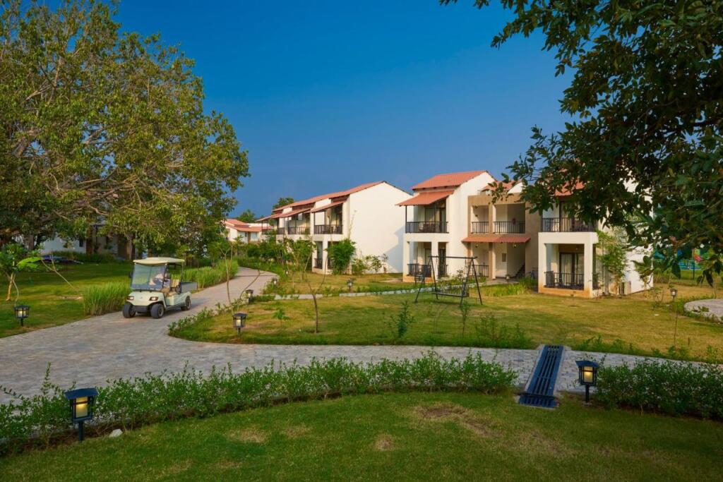 Мумбаи: Club Mahindra Kanha