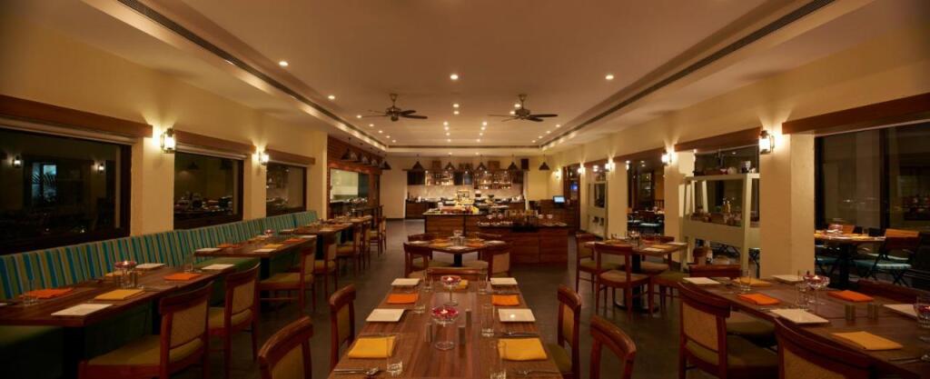 Мумбаи: Club Mahindra Kanha