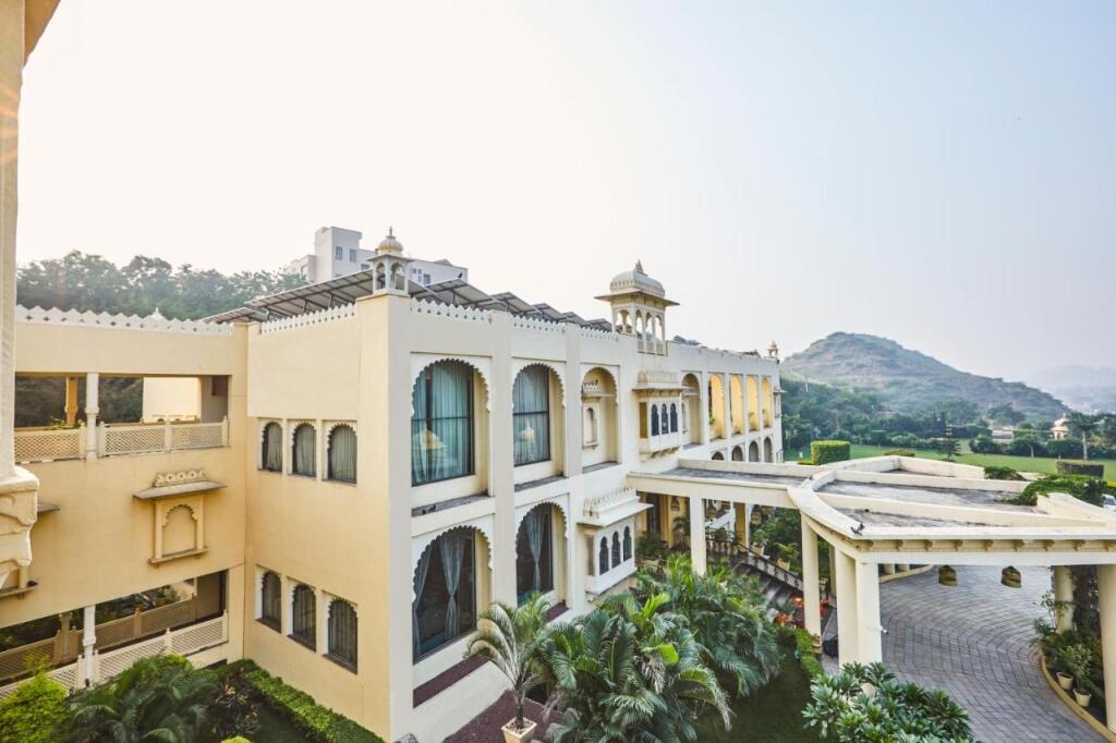 Мумбаи: Club Mahindra Udaipur