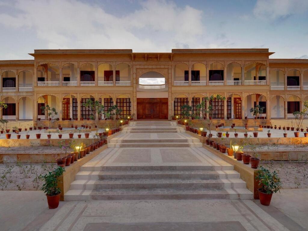 Мумбаи: Club Mahindra Jaisalmer