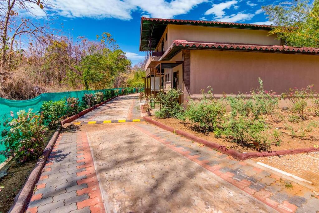 Club Mahindra Netrang — фото 1