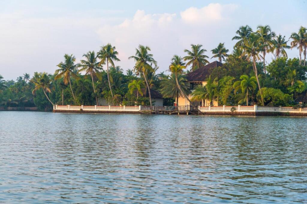Мумбаи: Club Mahindra Cherai Beach