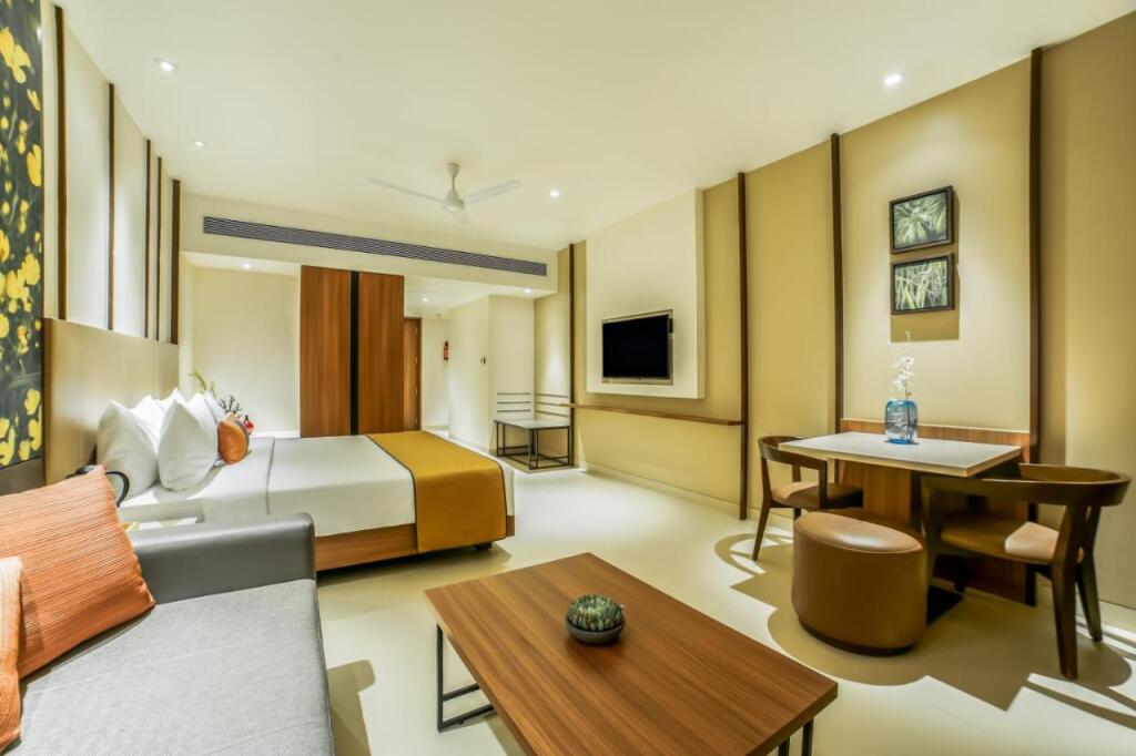 Мумбаи: Club Mahindra Assonora