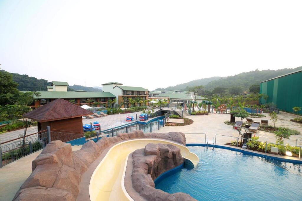 Мумбаи: Club Mahindra Assonora