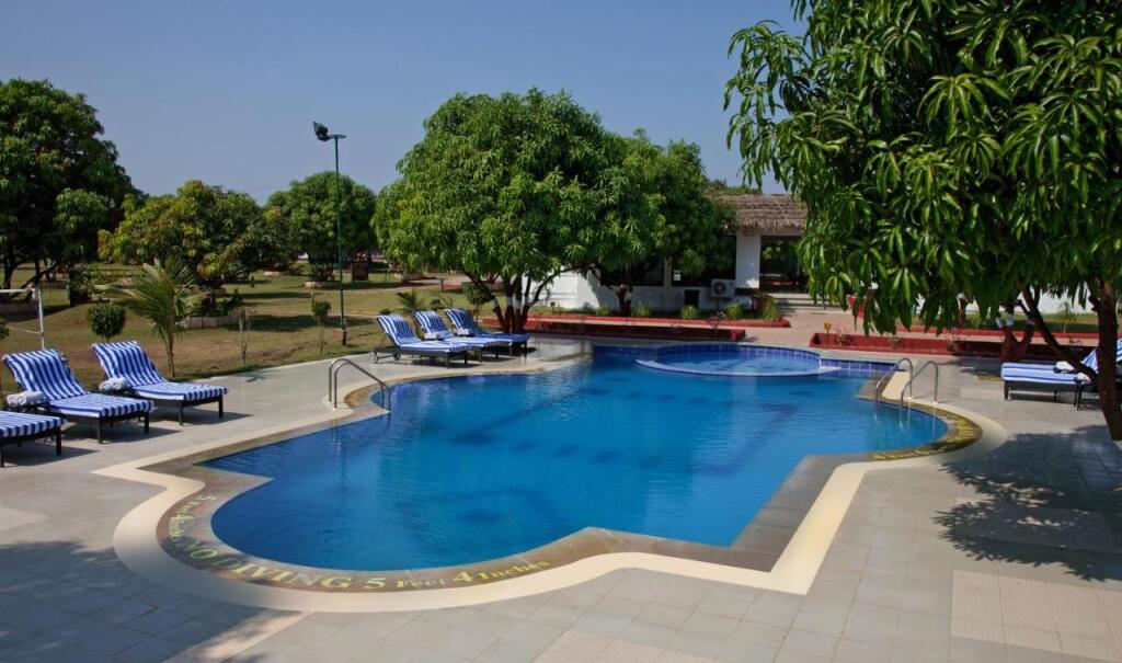 Мумбаи: Club Mahindra Sasan Gir