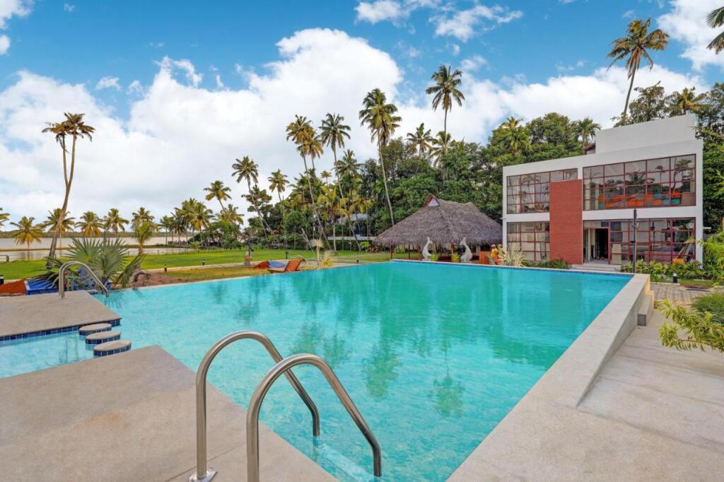 Мумбаи: Club Mahindra Arookutty, Alleppey