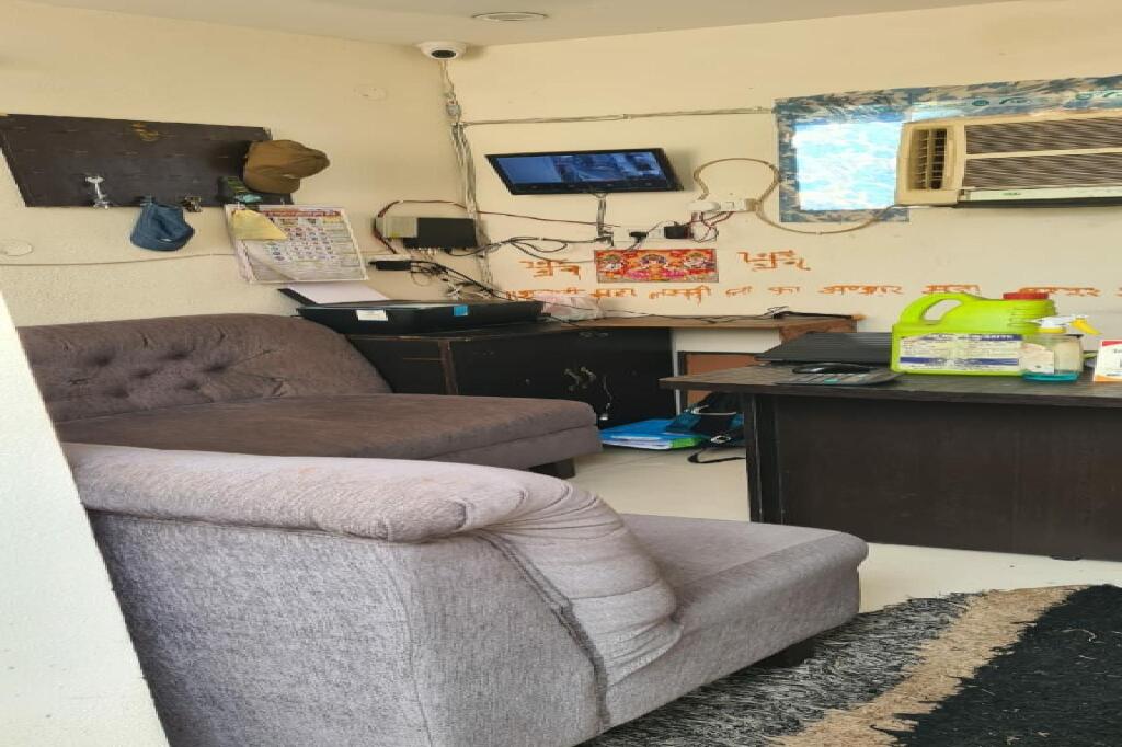 Гвалиор: SPOT ON 81496 Maruti Nandan Guest House