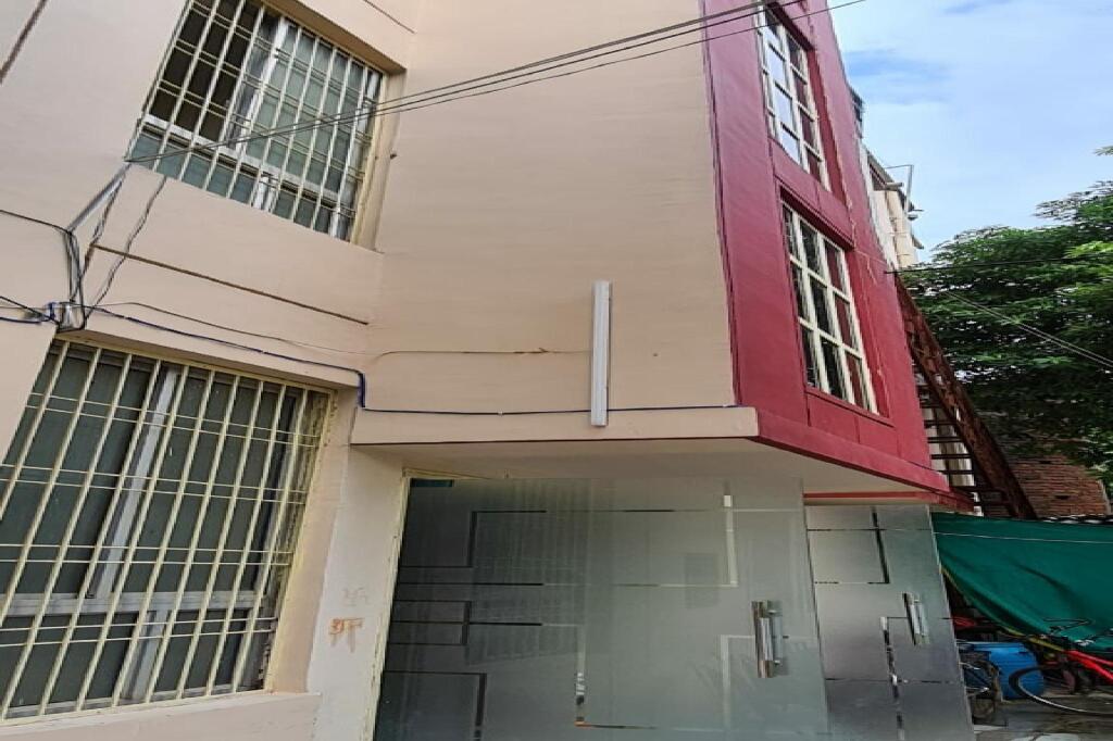 Гвалиор: SPOT ON 81496 Maruti Nandan Guest House