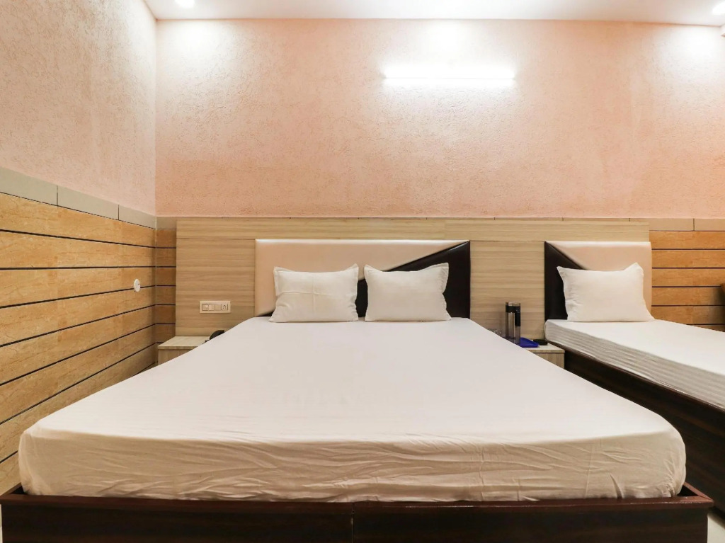 Прем-Нагар: SPOT ON 85285 Shikhar Hotel