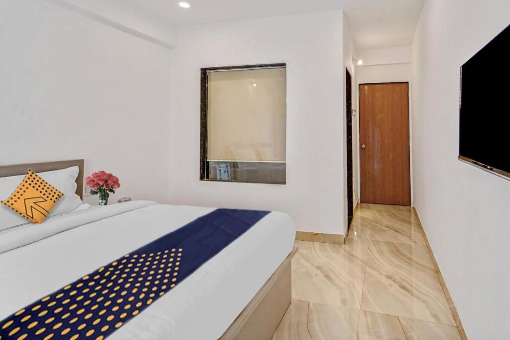 Олд-Махабалешвар: SPOT ON 88227 Hotel Vrundavan Palace