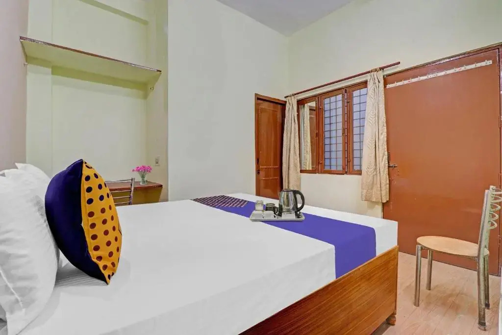 Дехрадун: SPOT ON Ganpati Home Stays