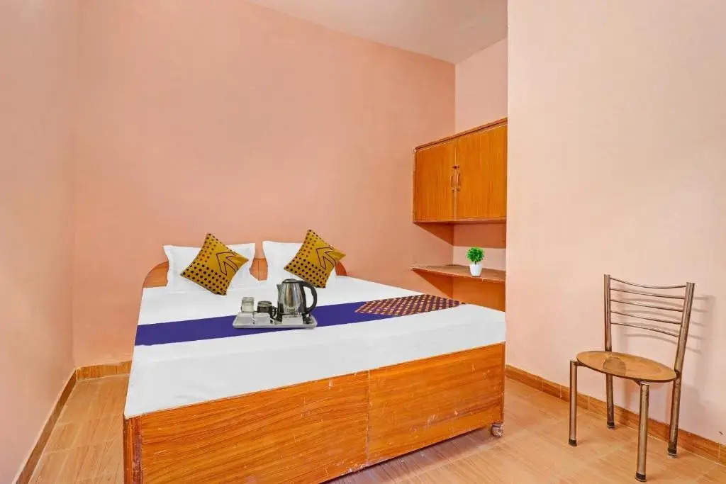 Дехрадун: SPOT ON Ganpati Home Stays