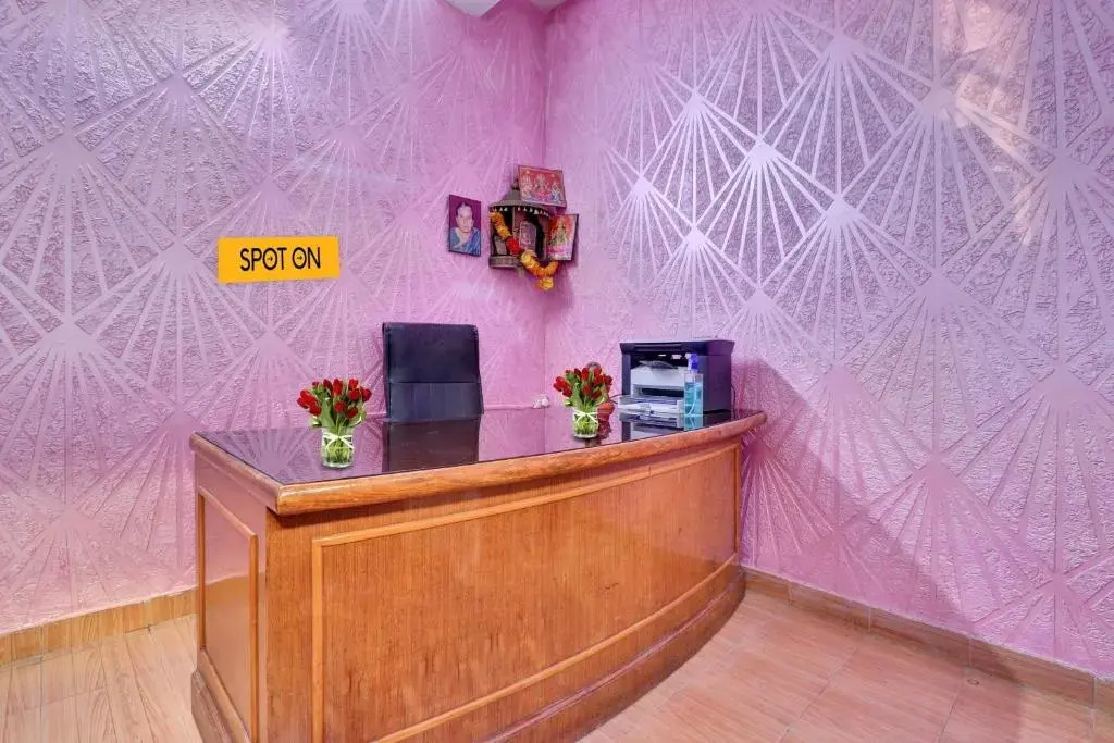 Дехрадун: SPOT ON Ganpati Home Stays