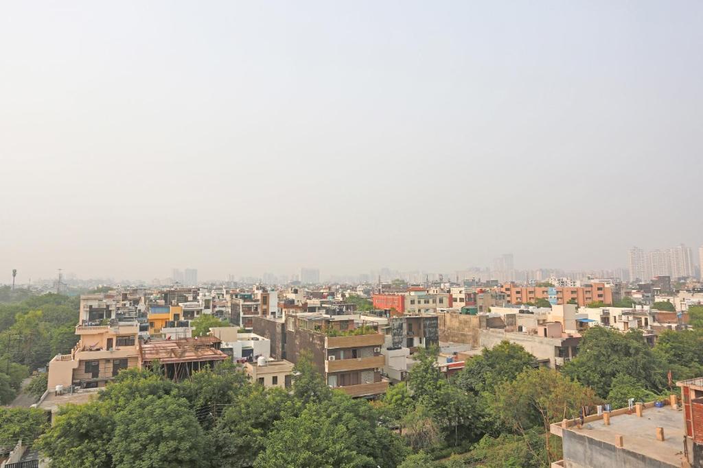 Нойда: OYO Townhouse 1030 Zodiac Near Botanic Garden of Indian Republic