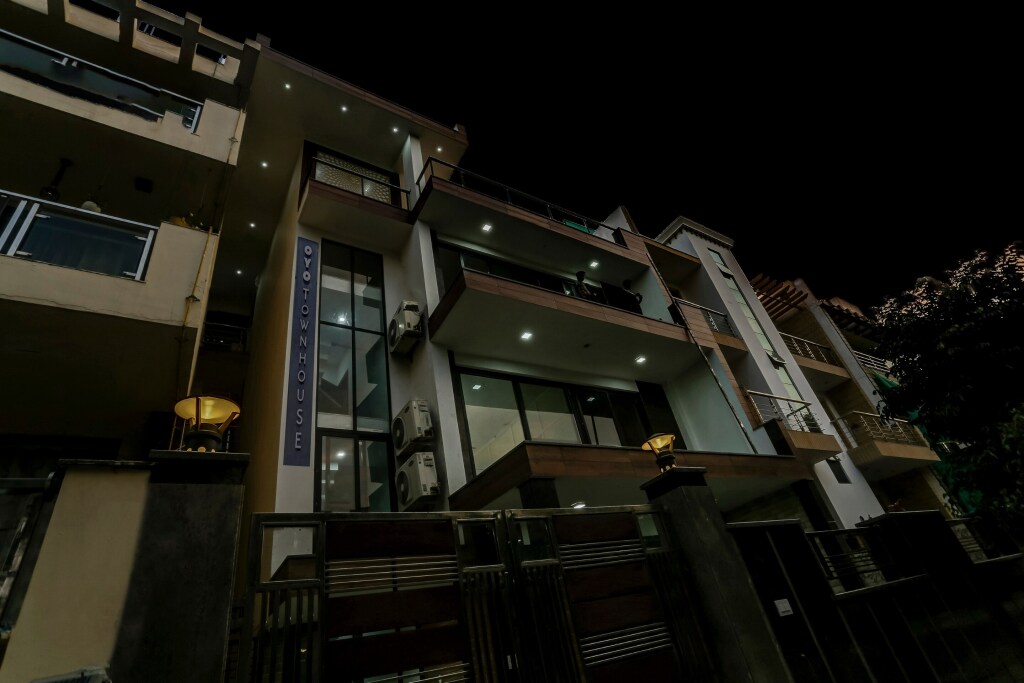 Нойда: OYO Townhouse 1071 Hotel Metro Inn Residency Near ISKCON Temple Noida