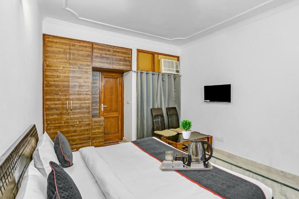 Нойда: OYO Townhouse 1071 Hotel Metro Inn Residency Near ISKCON Temple Noida