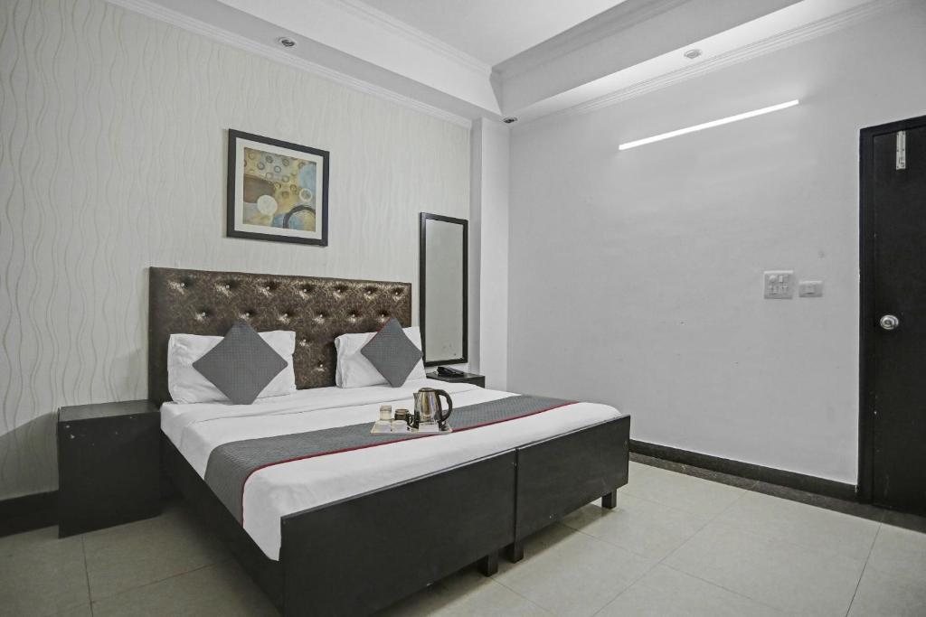 Нойда: Townhouse 764 Hotel Happy Keys Townhouse