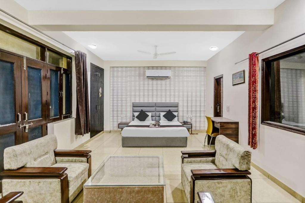 Нойда: Townhouse 797 Essendi Hospitalities Llp-2