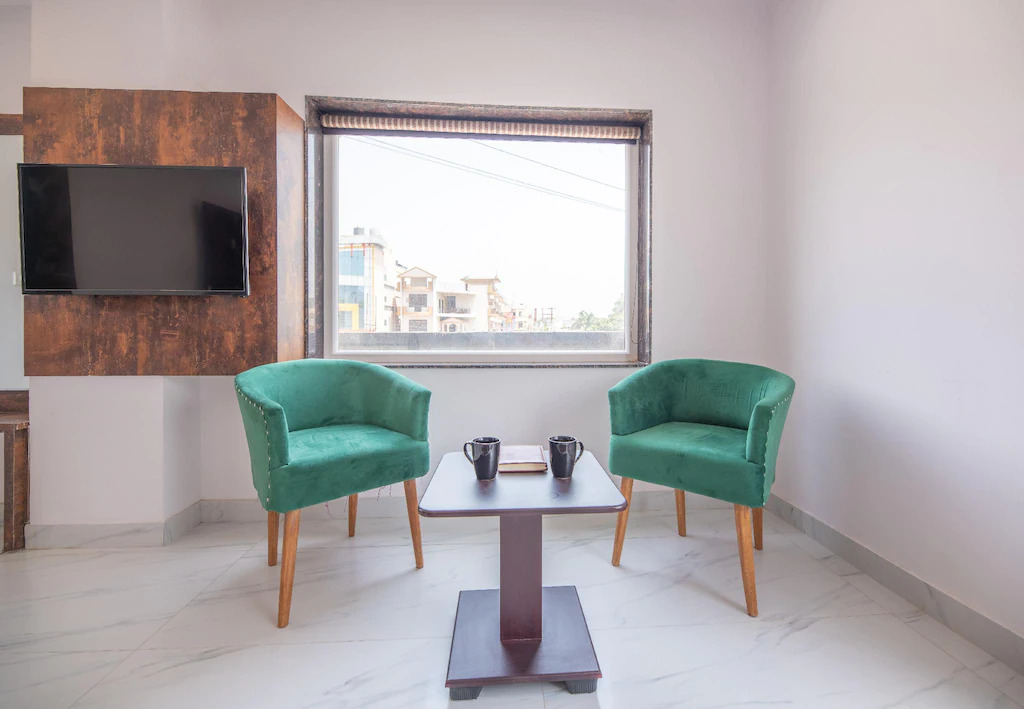 Харидвар: Hotel Ayu Suites