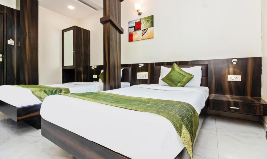 Мумбаи: Hotel Amber- Near Taj Hotel