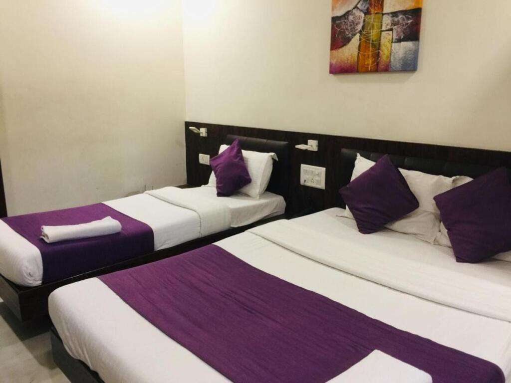 Мумбаи: Hotel Amber- Near Taj Hotel