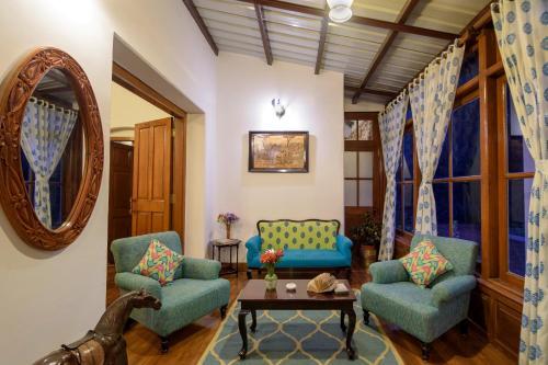 Ути: SaffronStays Milton Abbott Estate