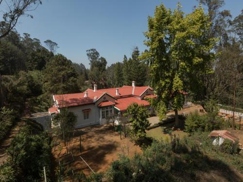 Ути: SaffronStays Milton Abbott Estate