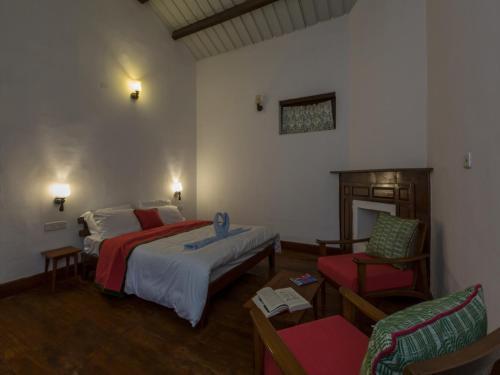 Ути: SaffronStays Milton Abbott Estate