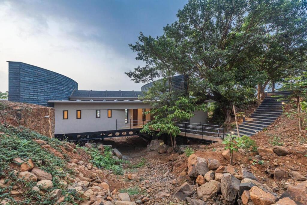 SaffronStays Yahvi Waters By Kosha Villas, Pawna — фото 1