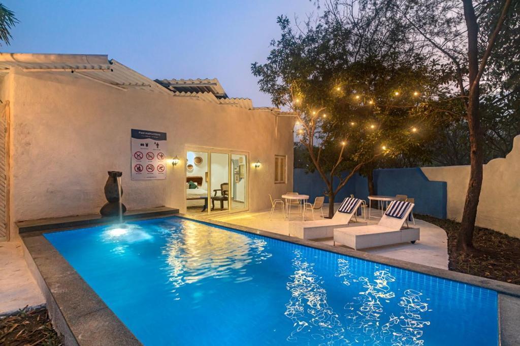 Хандала: Saffronstays Kairos Zeus