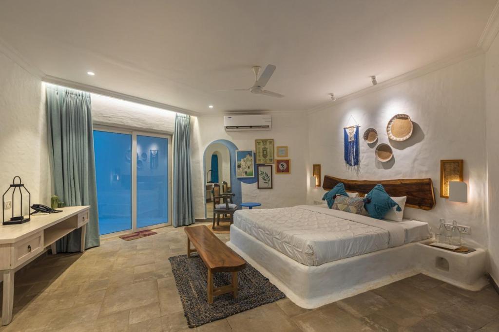 Хандала: Saffronstays Kairos Zeus