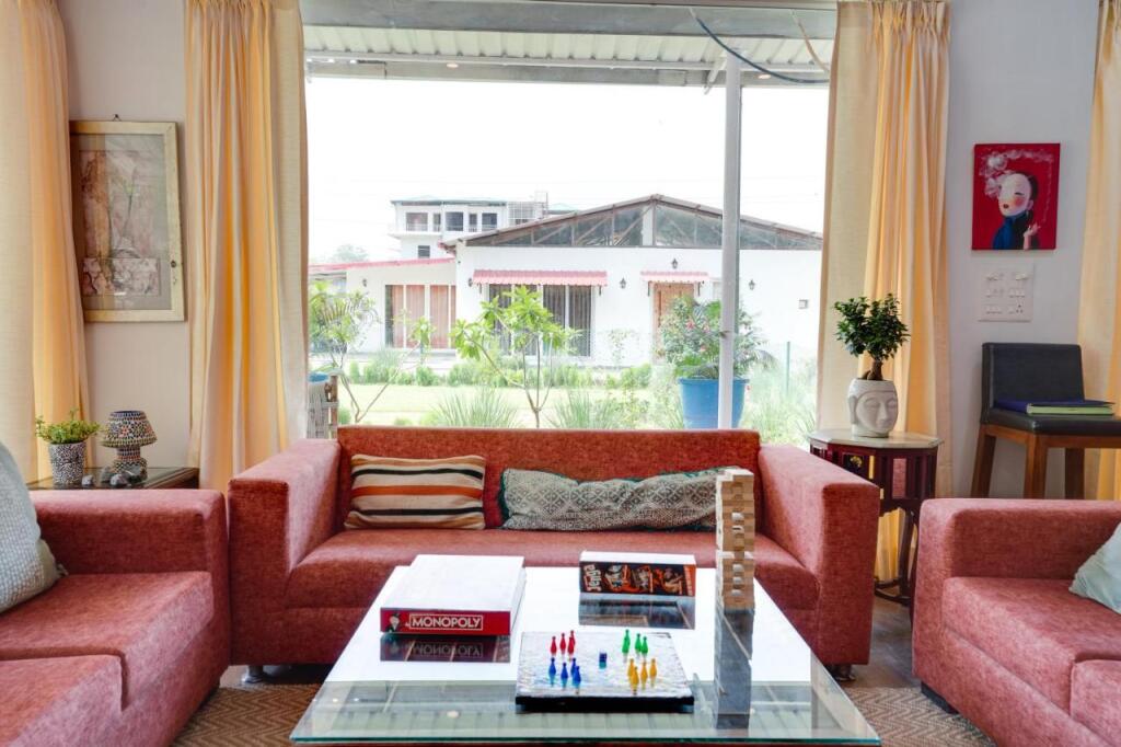Массури: Saffronstays Doon Valley View, Dehradun