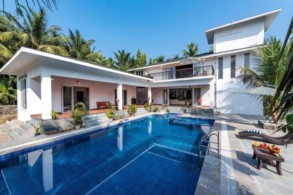 Киим: Saffronstays Osaree, Alibaug