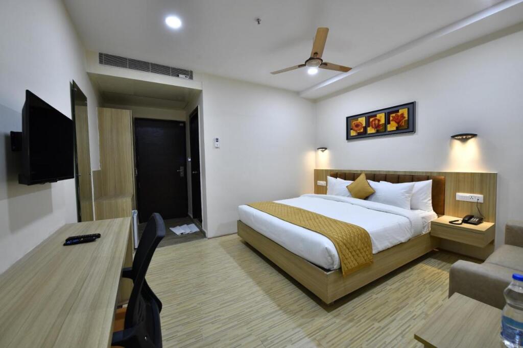 Виджаявада: Hotel Urban Delight Managed