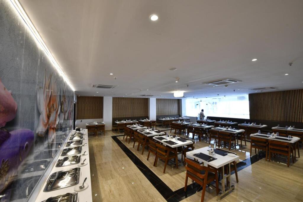 Виджаявада: Hotel Urban Delight Managed