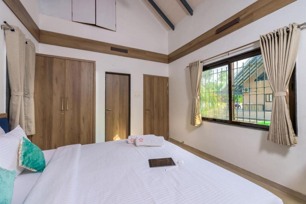 Нашик: SaffronStays Eden, Nashik - pet-friendly villa with pool, jacuzzi & grape farm