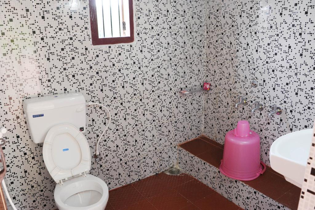 Кушалнагар: Family Estate Stay Near Murnad