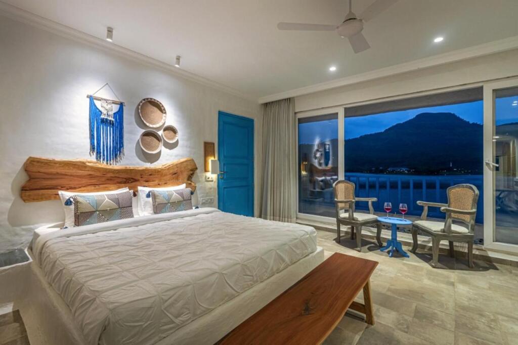 Хандала: Saffronstays Kairos Athena