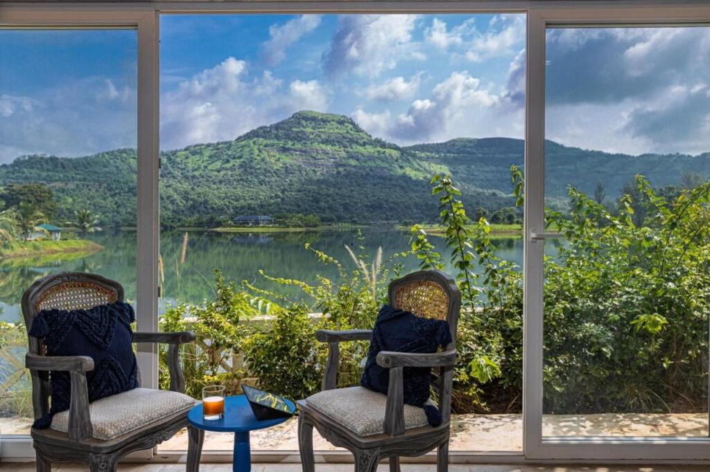 Хандала: Saffronstays Kairos Athena