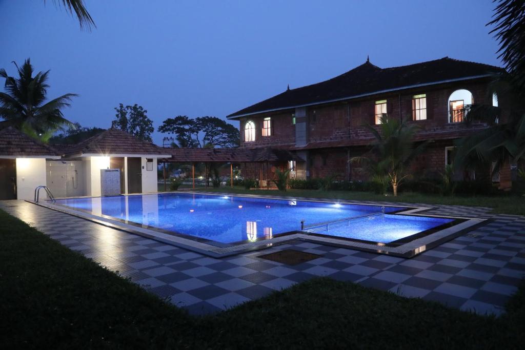 Кумараком: Kumarakom Heritage Resort