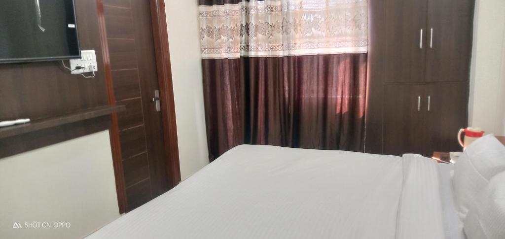 Ришикеш: Hotel Narayan inn (Unit of Butola Hotels)